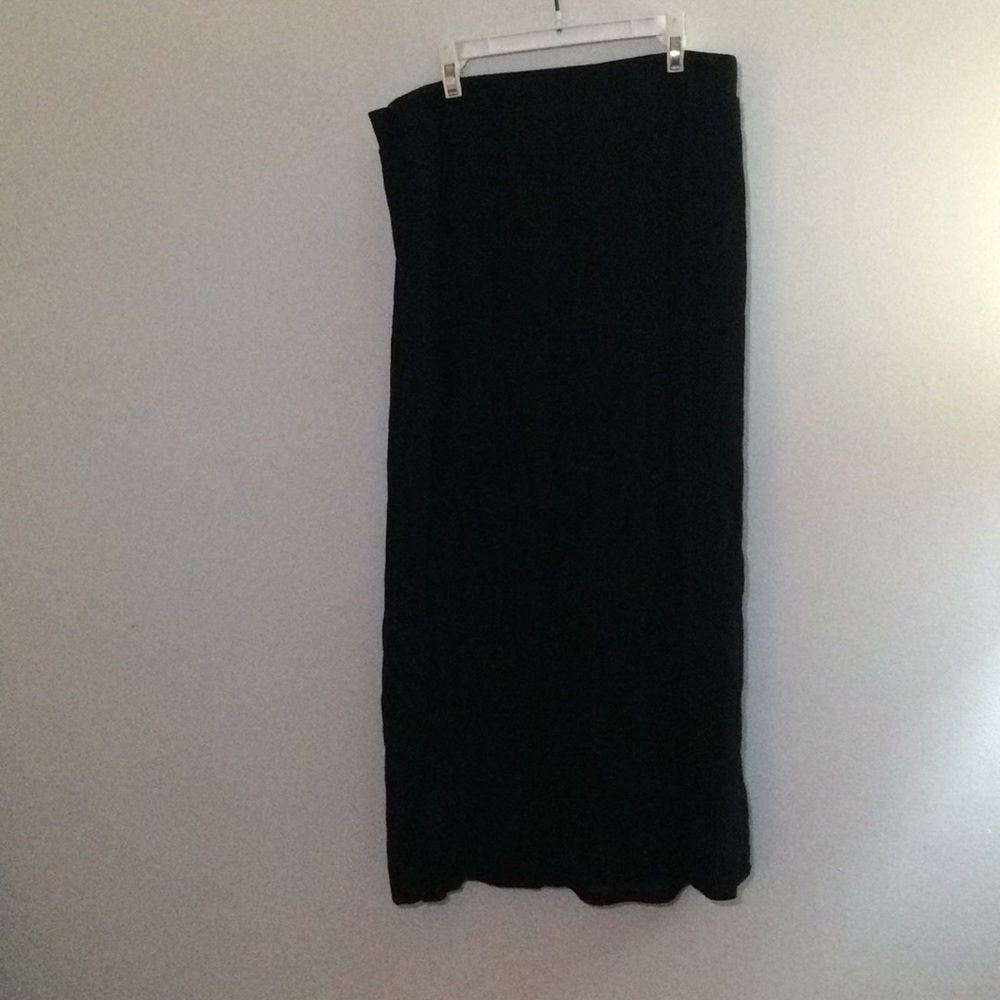 Black skirt